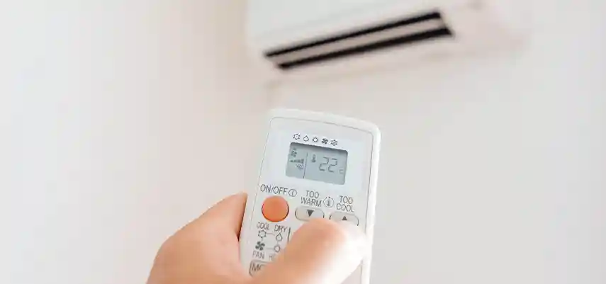 telecomando del condizionatore con le diverse modalità di utilizzo
